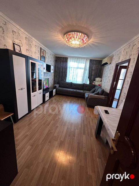 Satılır 4 otaqlı köhnə tikili 90 m² — Bakı