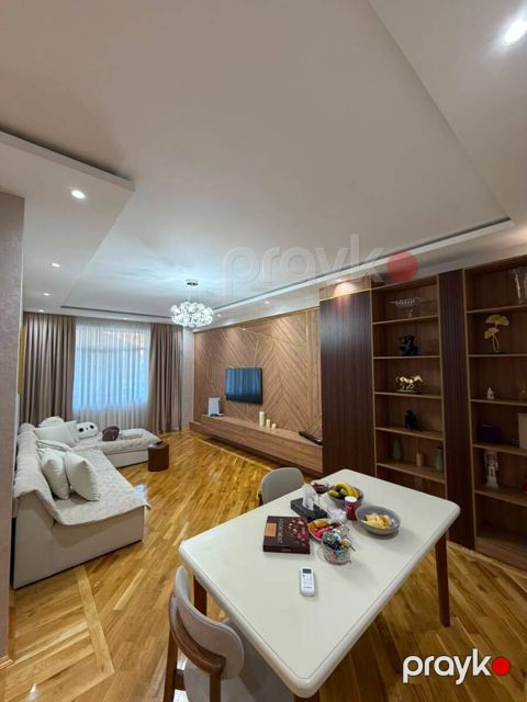 Satılır 3 otaqlı yeni tikili 134 m² — Bakı