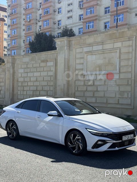 Hyundai Elantra, 1.5 L, 2025 il, 13 500 km — Bakı