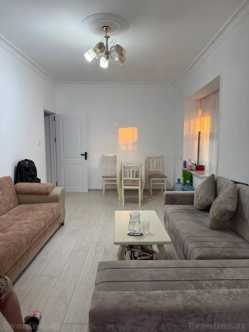 Satılır 2 otaqlı Mənzil Köhnə tikili 45 m² Bakı, Nizami r — Bakı