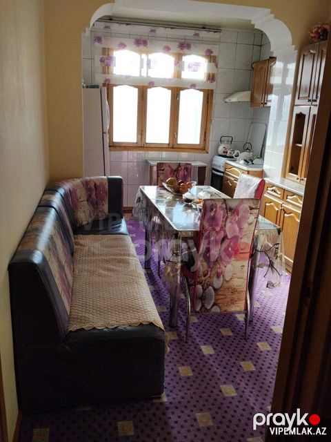 Nizami rayonunda 2 otaqlı Köhnə tikili Satılır, 65 m² — Bakı