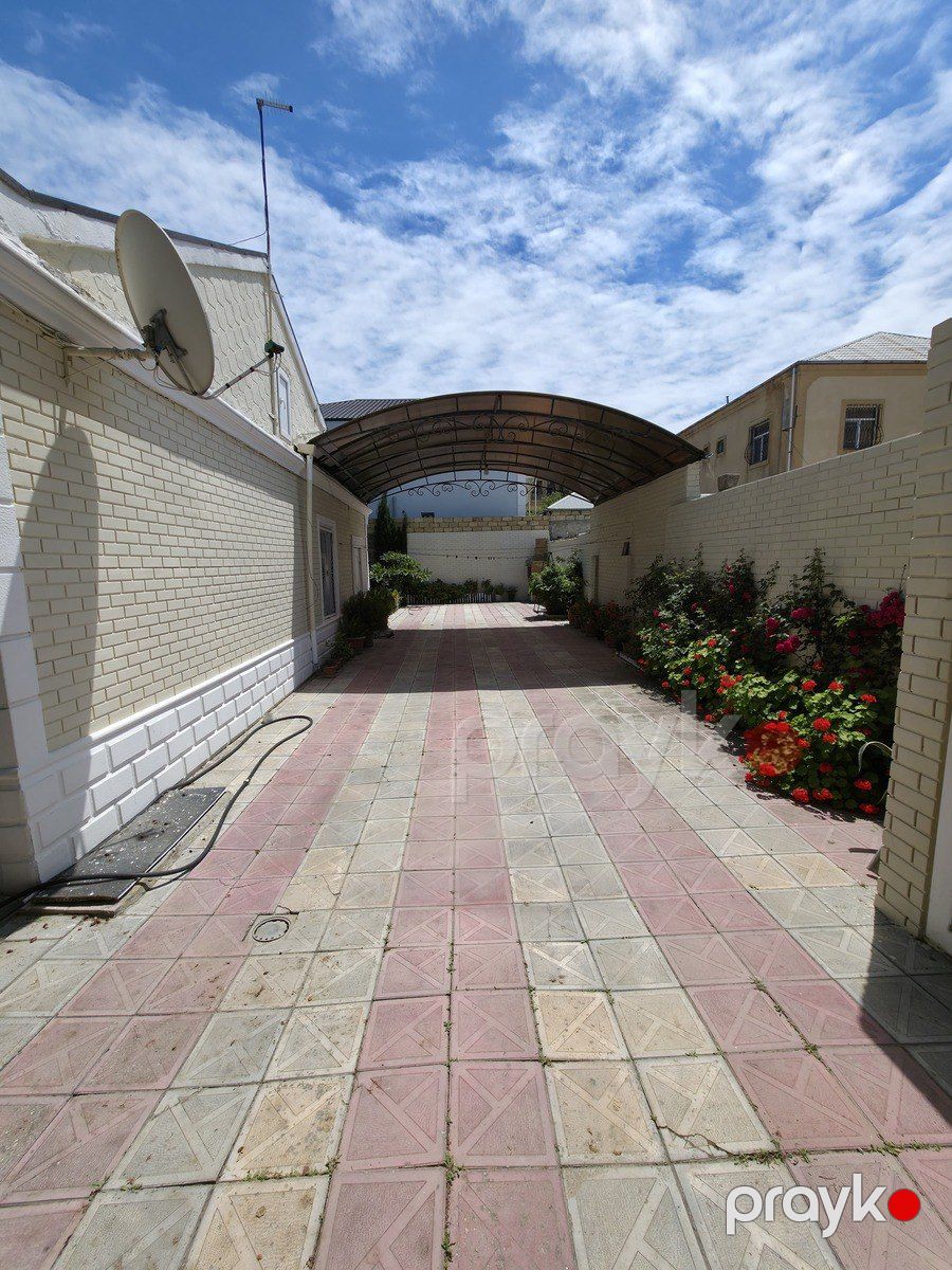 Satılır 4 otaqlı həyət evi/bağ evi 130 m² — Ev, villa, Bakı (2)