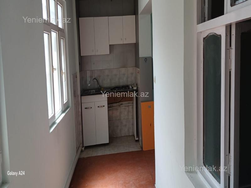 Satılır 3 otaqlı Bina evi menzil (Köhnə tikili), 80 m², Xətai rayonu — Mənzil, Bakı (9)
