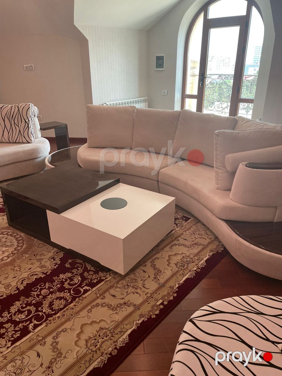 Satılır 9 otaqlı həyət evi/bağ evi 1600 m² — Ev, villa, Bakı (2)