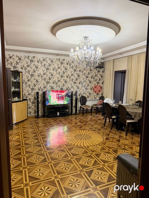 6-otaqlı mənzil, Nərimanov r., 160 m²
