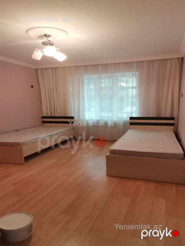 Satılır 4 otaqlı Bina evi menzil (Köhnə tikili), 90 m², Xətai rayonu — Mənzil, Bakı (3)