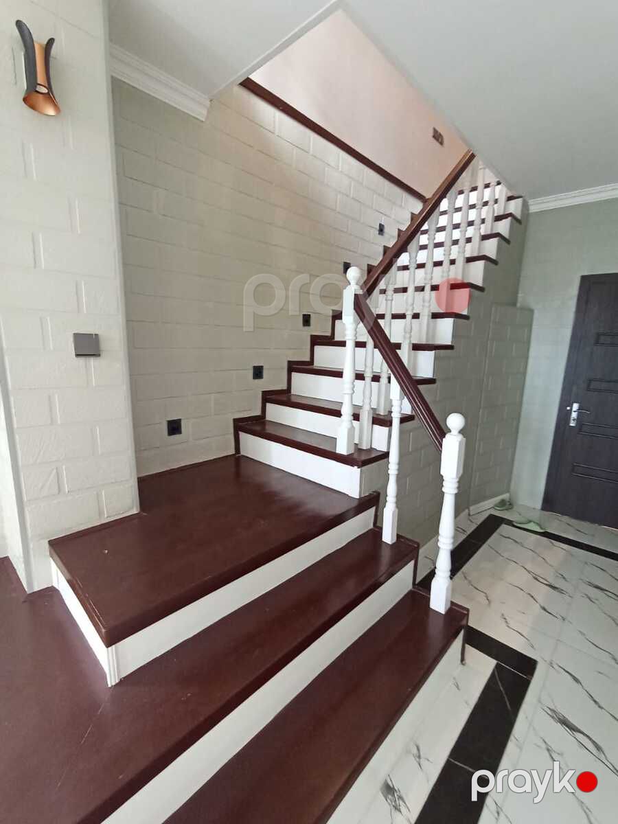 Satılır 5 otaqlı həyət evi/bağ evi 200 m² — Ev, villa, Bakı (12)