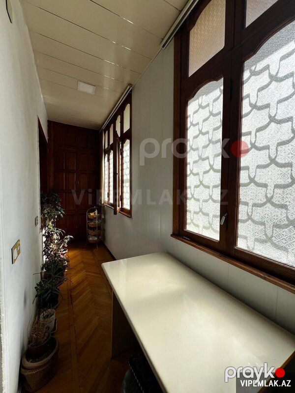 Yasamal rayonunda 4 otaqlı Köhnə tikili Satılır, 130 m² — Mənzil, Bakı (7)
