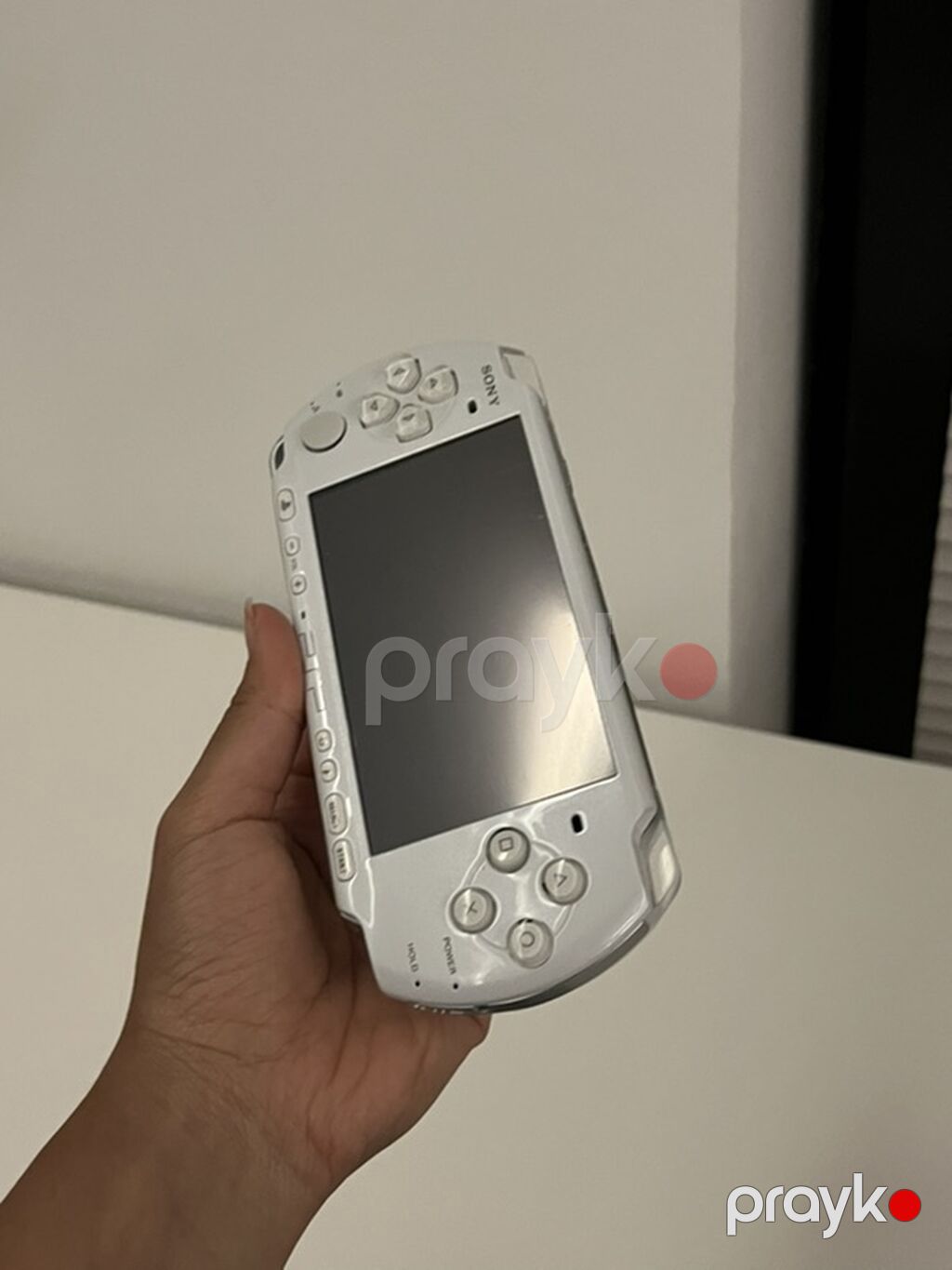Sony PSP 3000 (PlayStation Portable) – ağ rəng Tərtəmizdir, üzərində — Portativ oyun konsoləri, Bakı (3)
