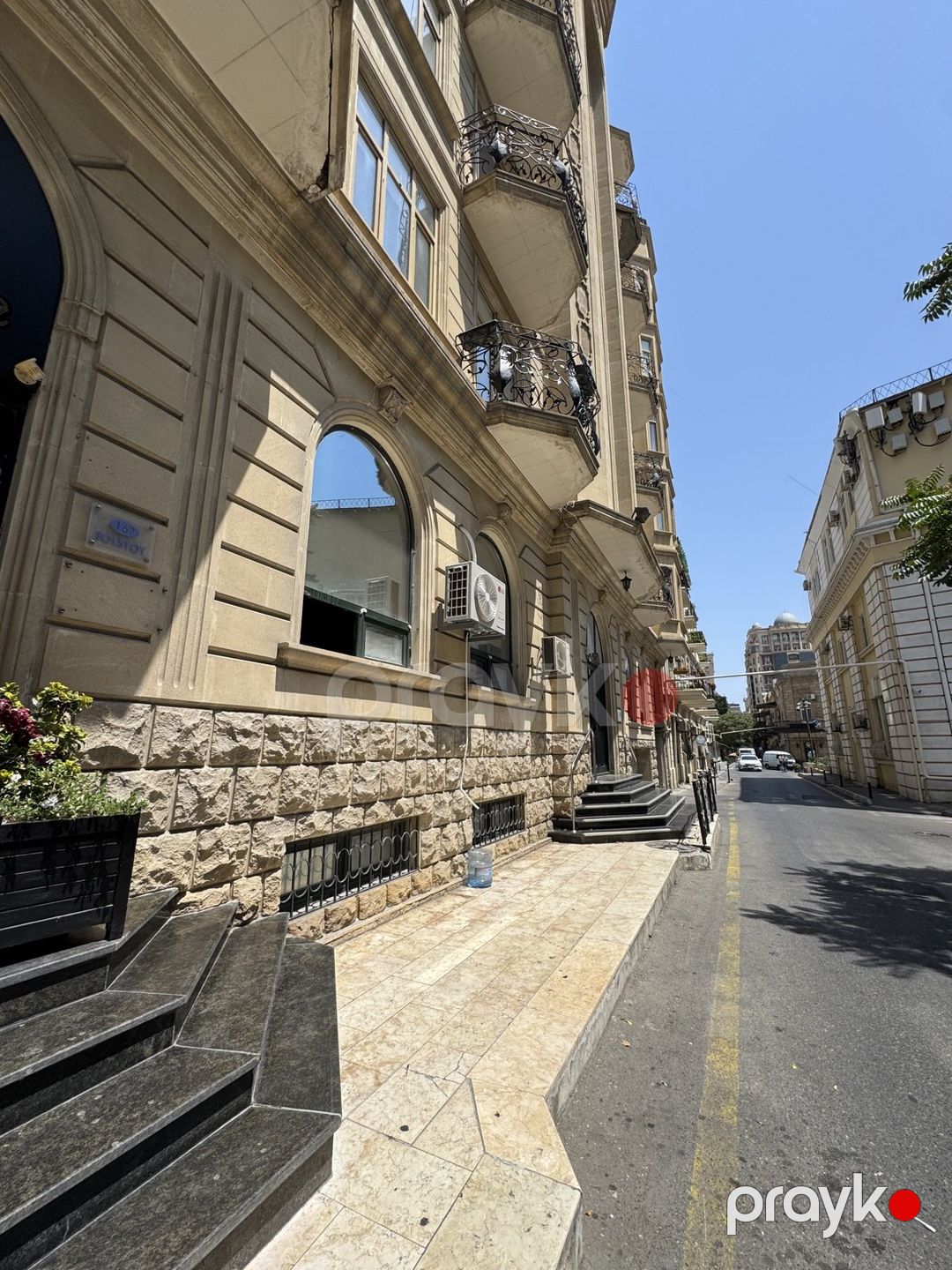 Satılır obyekt 200 m² — Əmlak, Bakı (2)