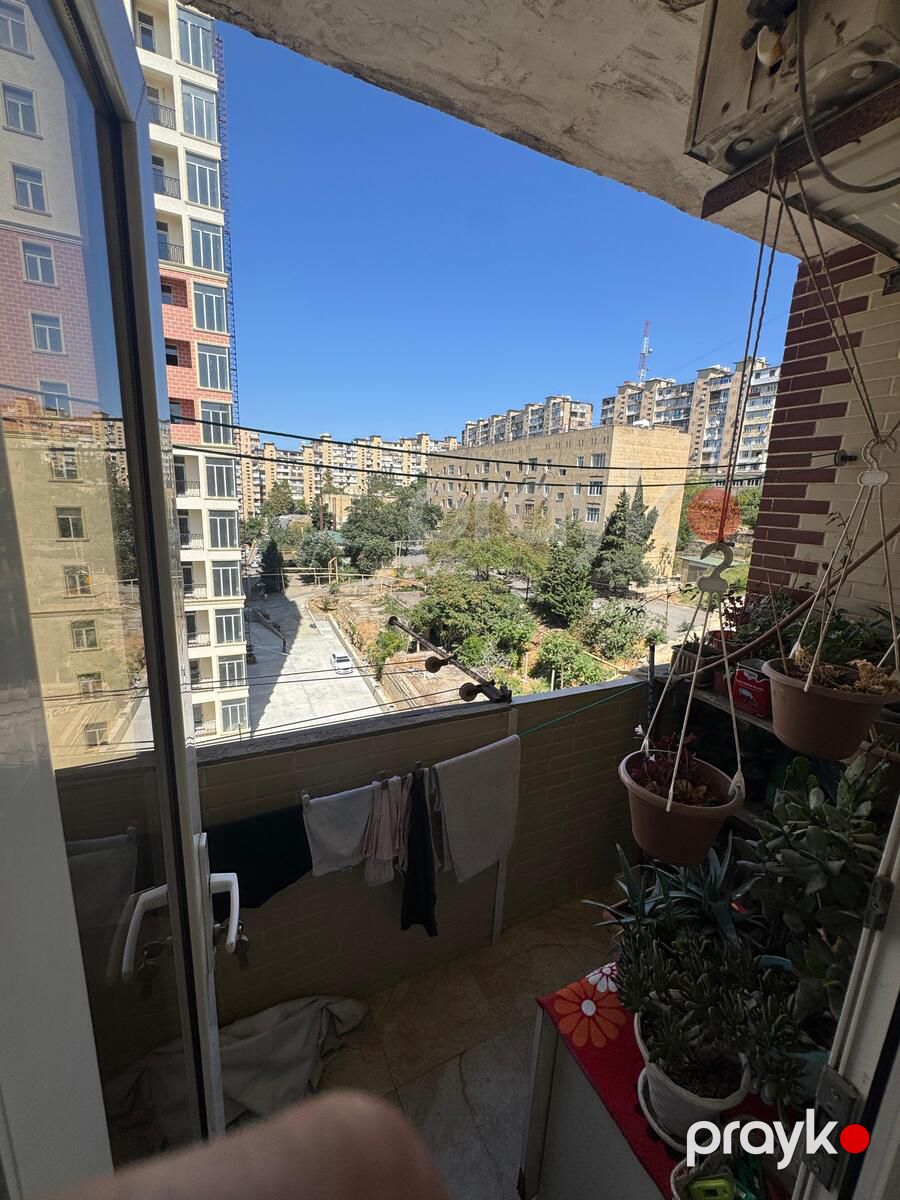 Satılır 2 otaqlı köhnə tikili 65 m² — Mənzil, Bakı (8)