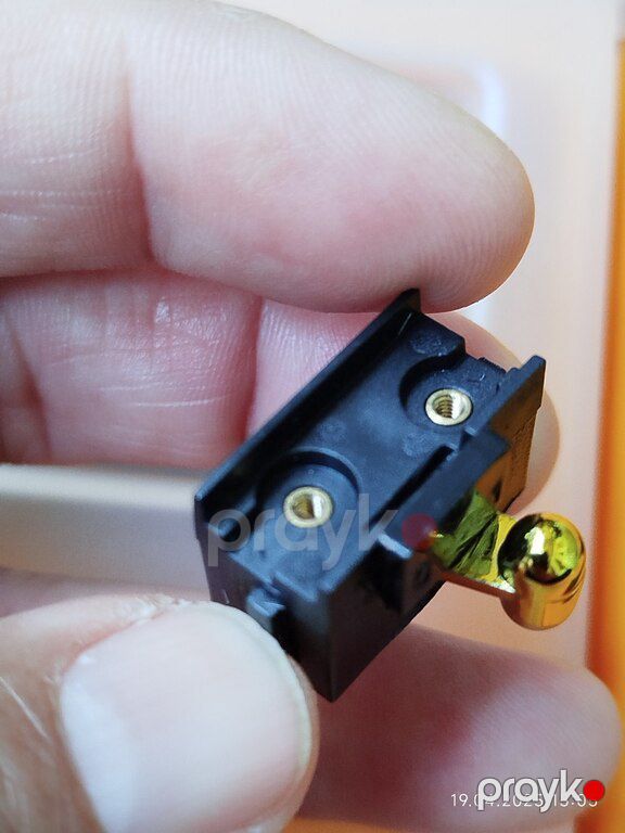 Təraş aparatı düyməsi — Gözəllik və səhiyyə, Sumqayıt (3)