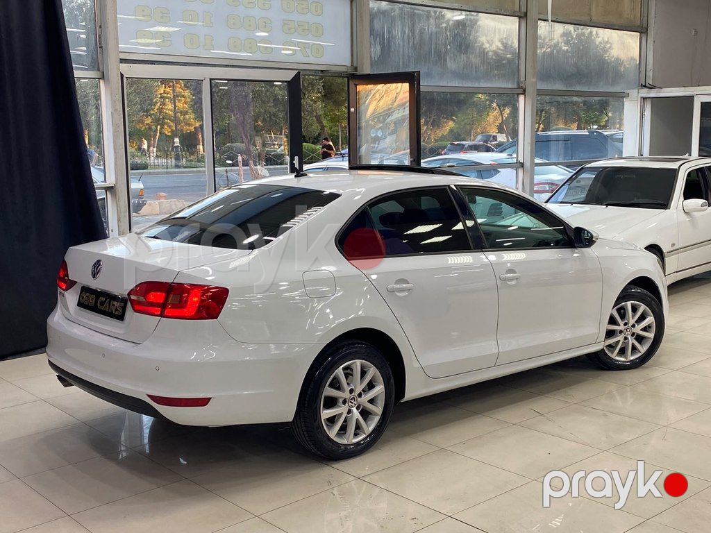 Volkswagen Jetta, 2.0 L, 2014 il, 201 000 km — Avtomobillər, Sumqayıt (3)