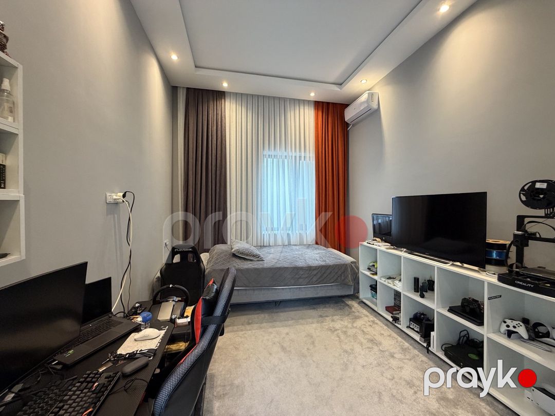 Satılır 5 otaqlı həyət evi/bağ evi 250 m² — Ev, villa, Bakı (12)