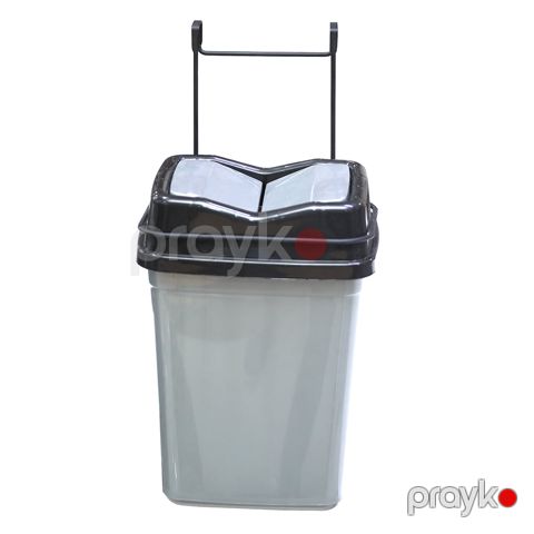 Zibil qabı dolab qapısına asılan