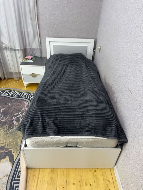 İşlənmiş, Təknəfərlik çarpayı, Bazalı — Çarpayılar