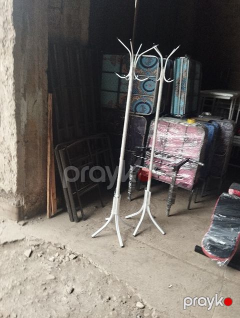 Paltar asılqanı — Bakı
