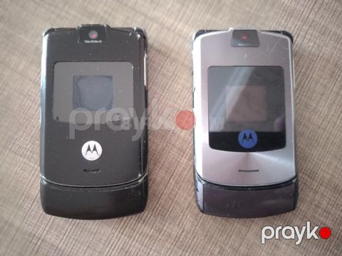 Motorola V3 modell: ehtiyyat hissələri orijinaldirlar