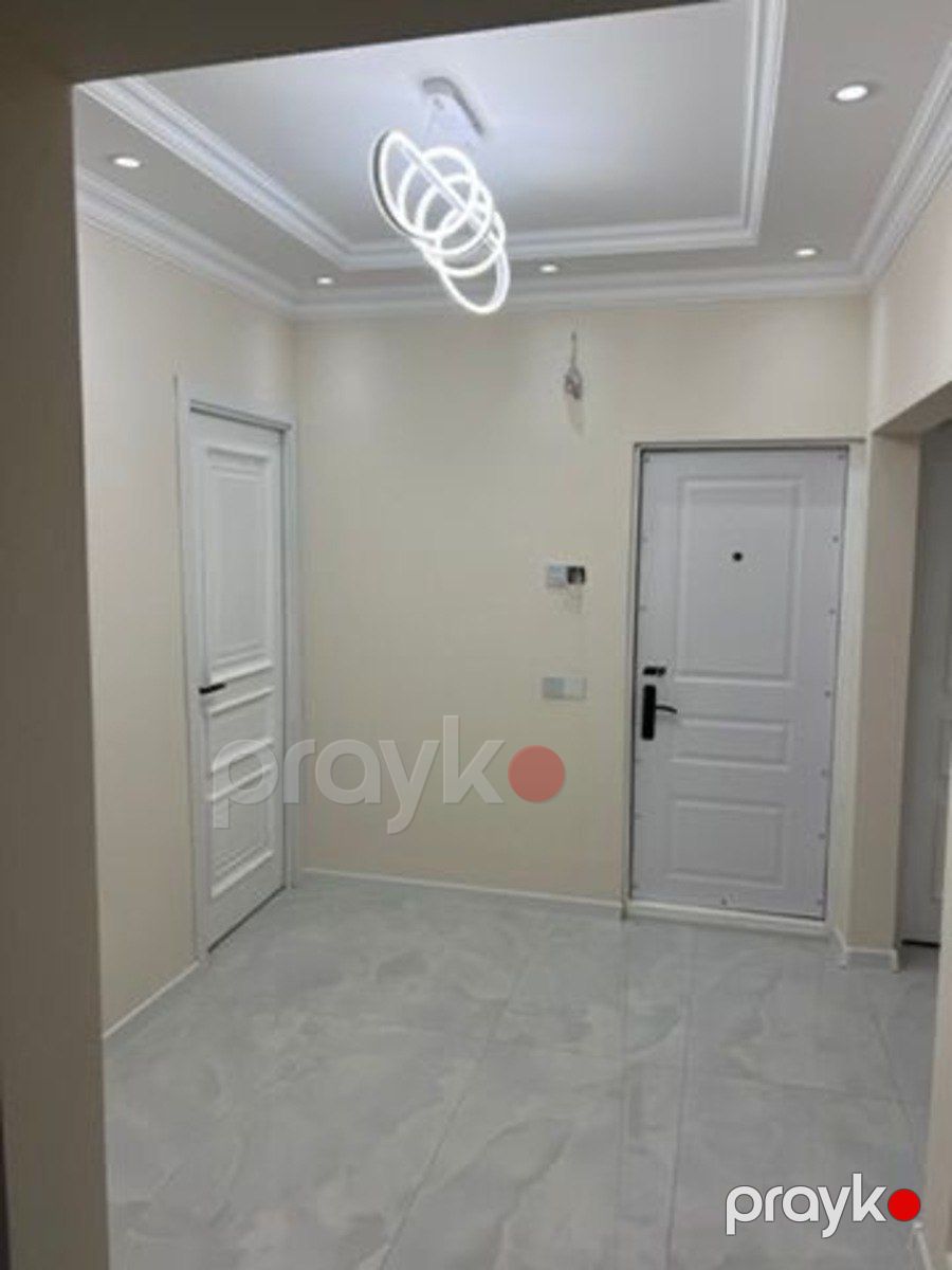 Satılır 4 otaqlı köhnə tikili 100 m² — Mənzil, Bakı (8)