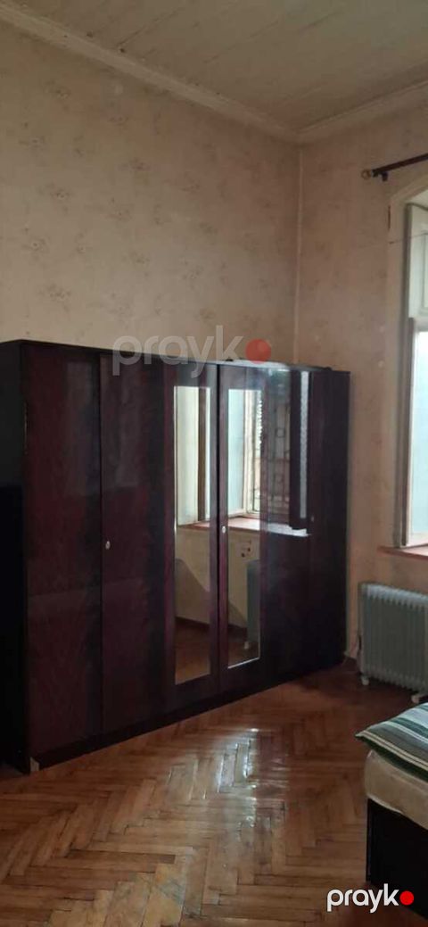 İcarəyə verilir 2 otaqlı köhnə tikili 45 m² — Bakı