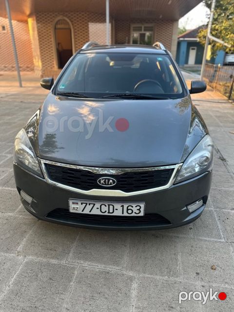 Kia Ceed SW, 1.6 L, 2011 il, 372 000 km — Hacıqabul