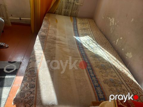 Metall karkaslı tək nəfərlik çarpayı - Ölçü: təxmini 190 x 80 sm — Bakı