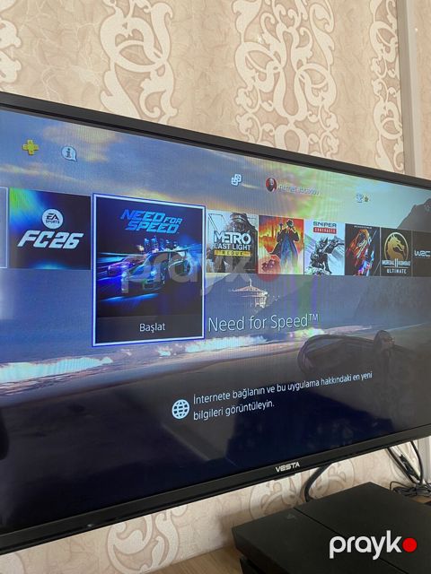 PlayStation 4 (PS4) oyun konsolu – 2 ədəd DualShock 4 pultu ilə