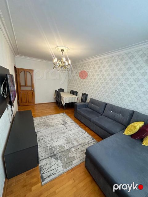 Satılır 3 otaqlı köhnə tikili 80 m² — Bakı