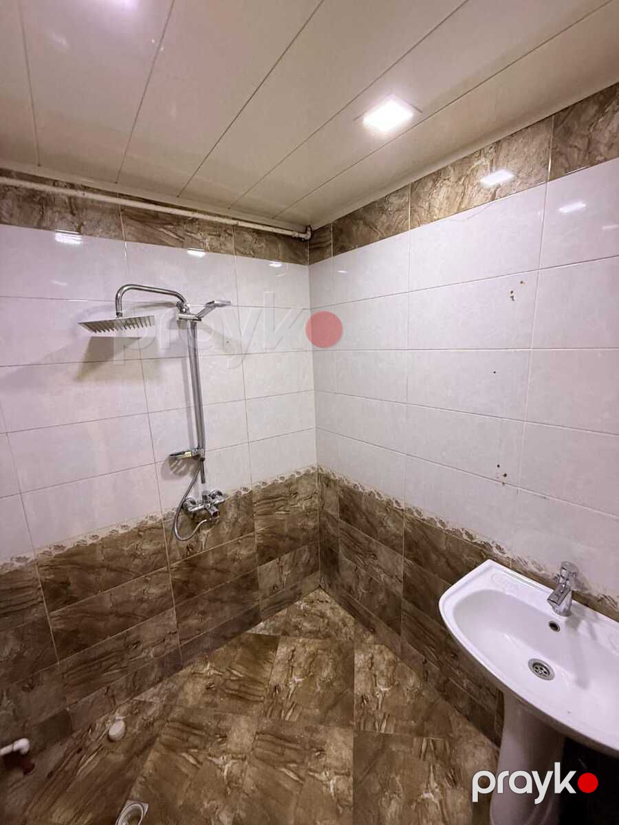 Satılır 1 otaqlı köhnə tikili 45 m² — Mənzil, Bakı (7)