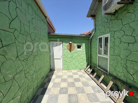 Həyət evi, Binəqədi qəs — Bakı