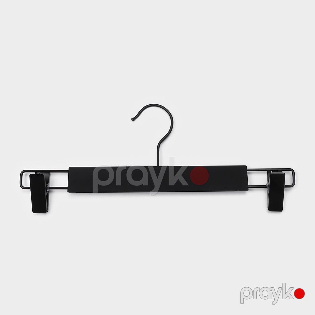 Mağaza bağlandığı üçün bütün mallar satılır 0.9 qepik Mat qara — Asılacaqlar, Bakı (2)