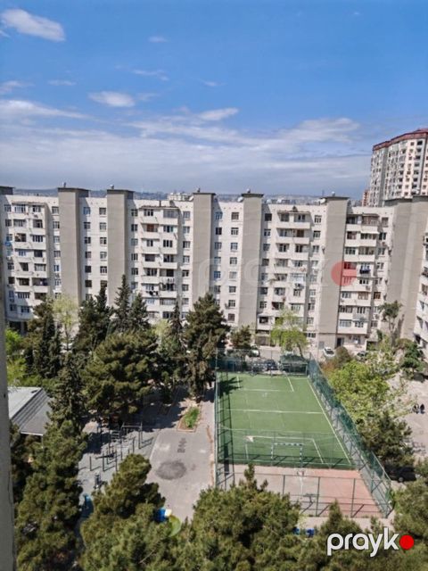 Satılır 2 otaqlı köhnə tikili 60 m² — Bakı