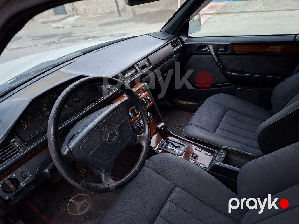 Mercedes 220 E, 2.2 L, 1993 il, 426 000 km — Avtomobillər, Bakı (6)