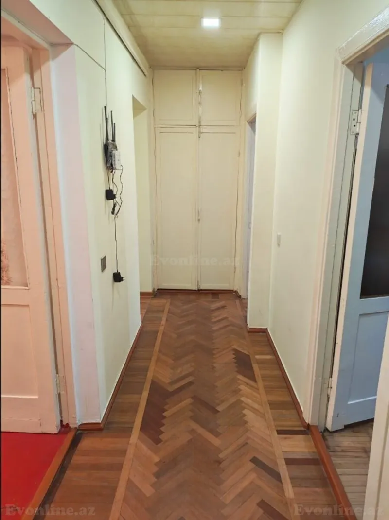 Satılır 3 otaqlı Mənzil Köhnə tikili 80 m² Bakı, Nizami r., Xalqlar Dostluğu m — Mənzil, Bakı (7)