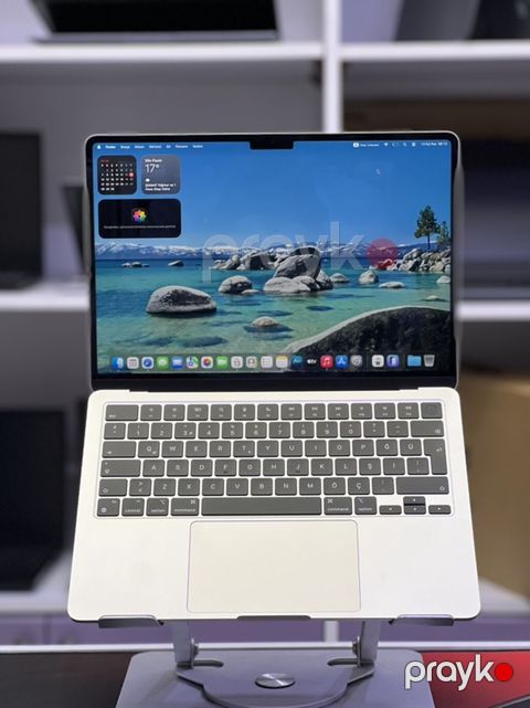 İşlənmiş Apple MacBook, 13.3 Apple M2, 256 GB, Ünvandan götürmə, Ödənişli çatdırılma, Rayonlara çatdırılma — Bakı
