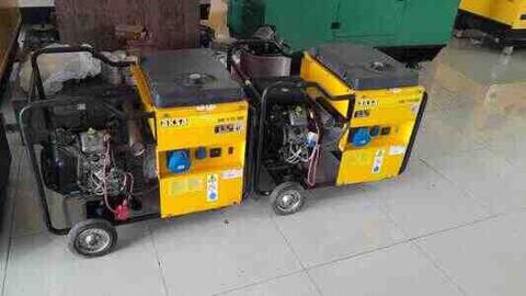 Generator — Kommutasiya avadanlığı