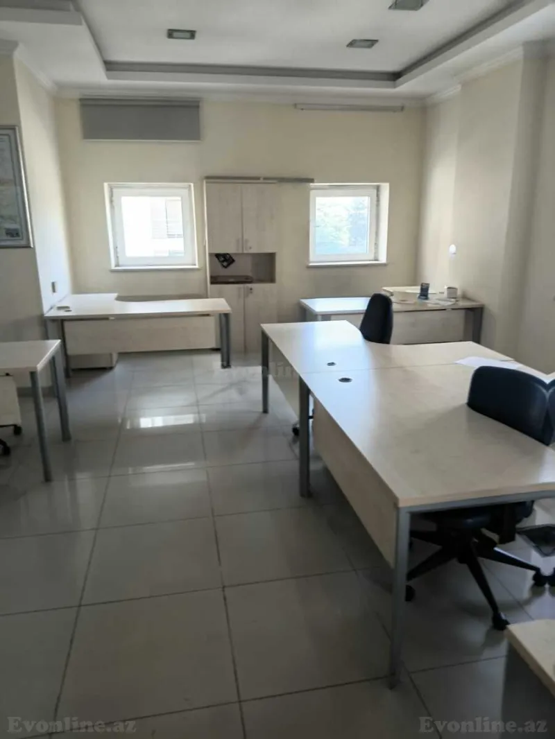 Kirayə verilir Ofis 301 m² Bakı, Nəsimi r., 8 Noyabr m — Ofis, Bakı (6)