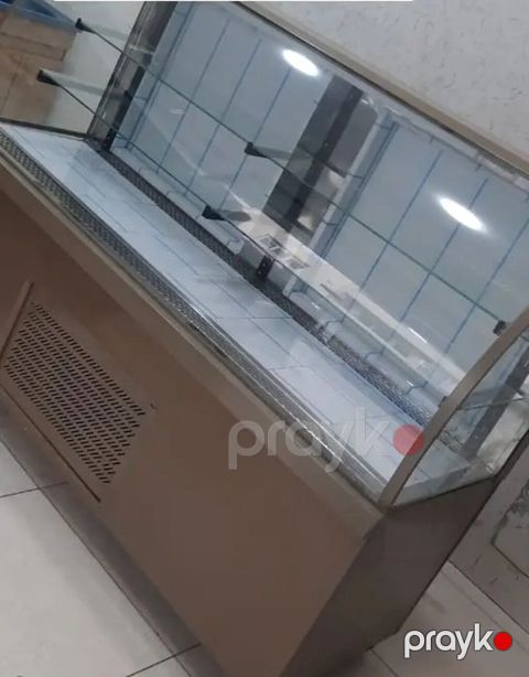 Shirniyyat vitrin soyuducu 550 Azn. Ideal veziyyetde. Olchu 1.75 — Hacıqabul