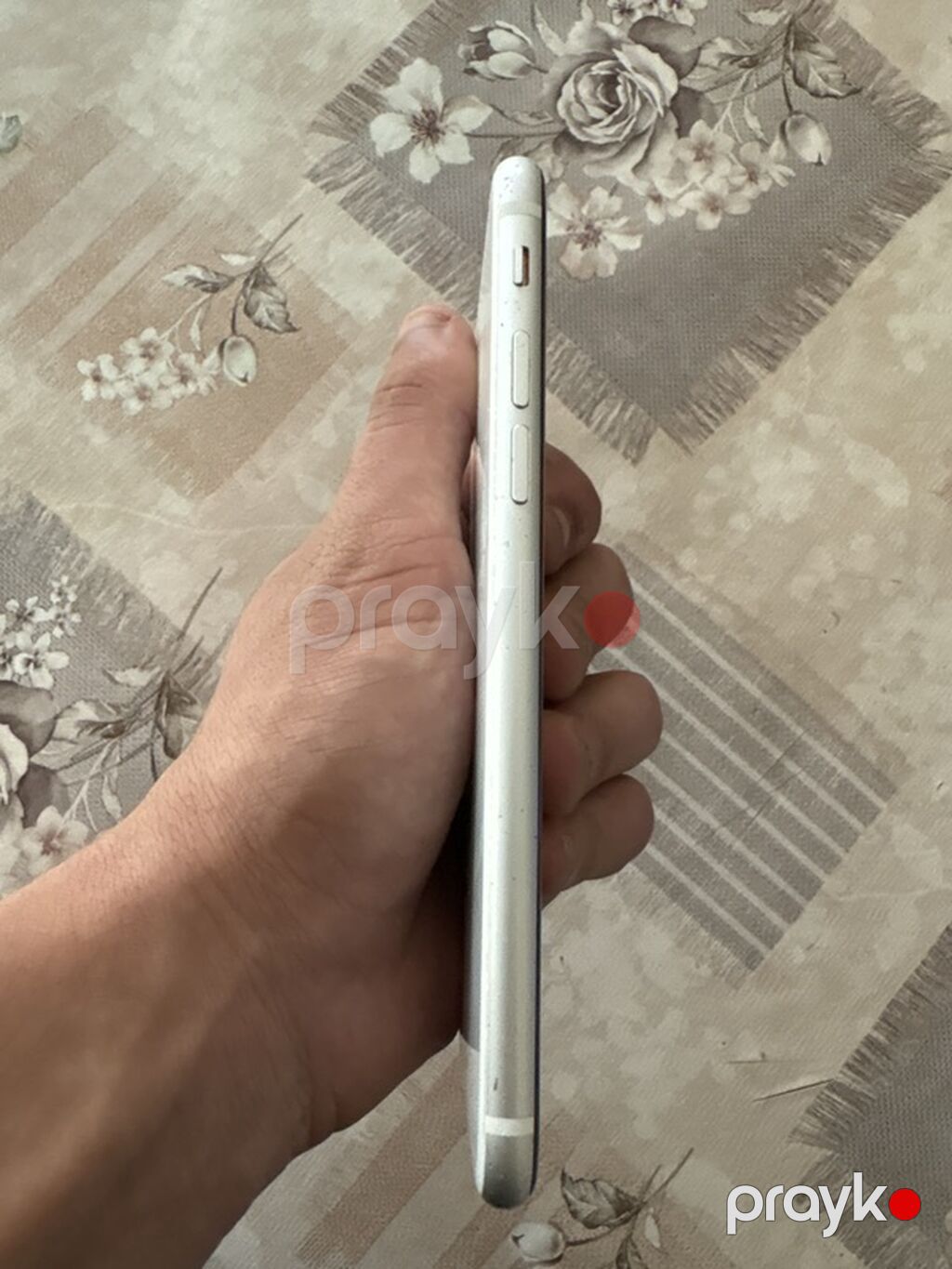 IPhone SE 2020, Ağ, Barmaq izi — Apple iPhone, Masazır (2)