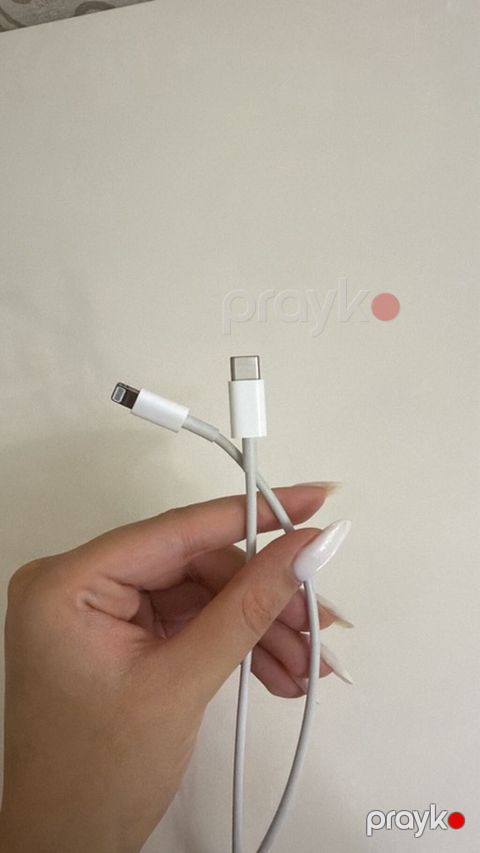 Usb‑c to Lightning şarj/data kabeli - Uclar: Usb‑c (adapter/kompüter — Bakı