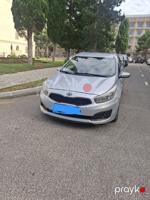 Kia Ceed SW, 1.6 L, 2017 il, 301 000 km — Bakı