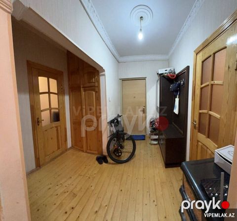 Nizami rayonunda 3 otaqlı Köhnə tikili Satılır, 60 m² — Bakı