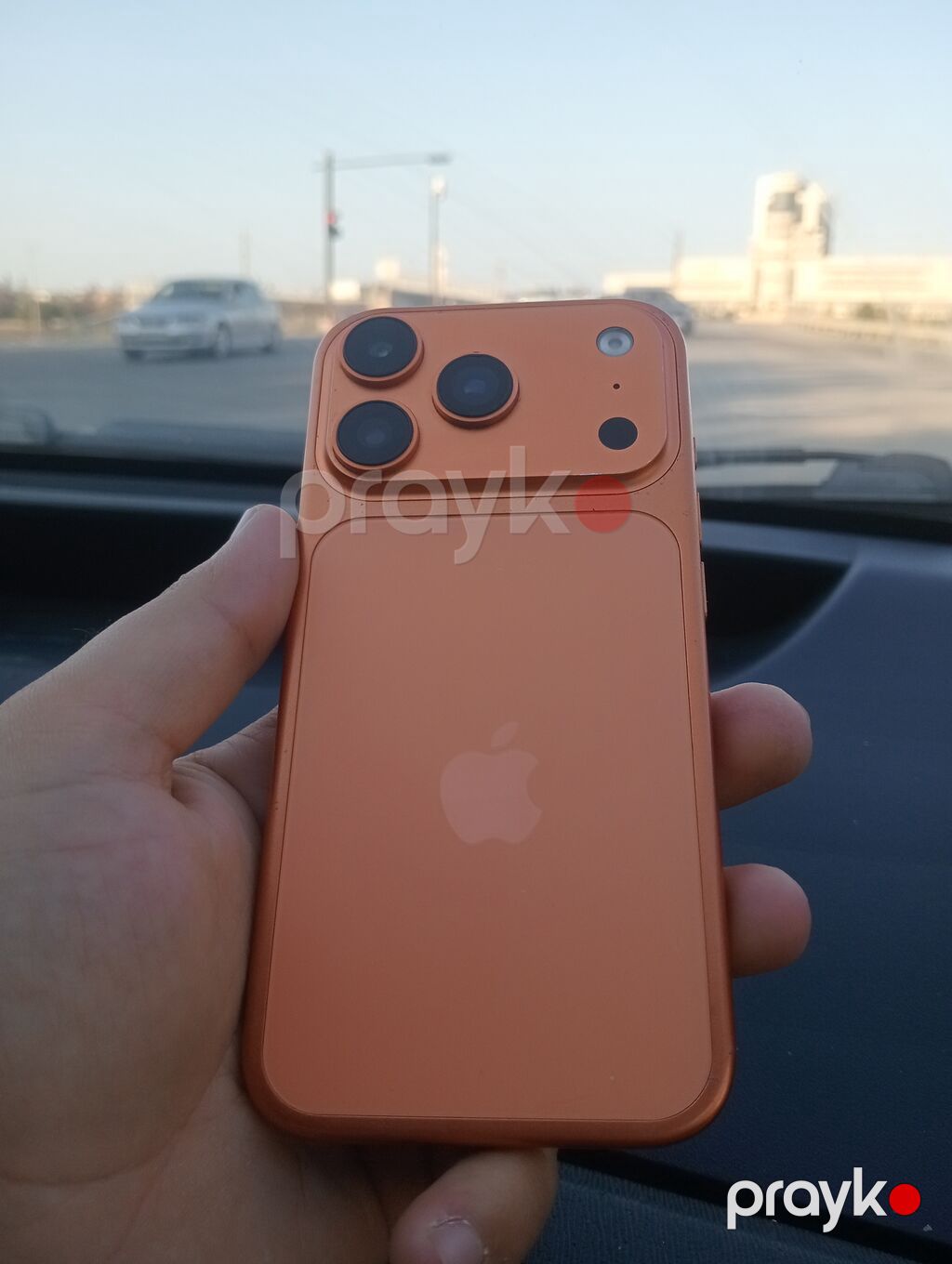 IPhone 17 Pro Max, 1 TB, Narıncı, Zəmanət, Barmaq izi, Simsiz şarj — Apple iPhone, Digah (2)