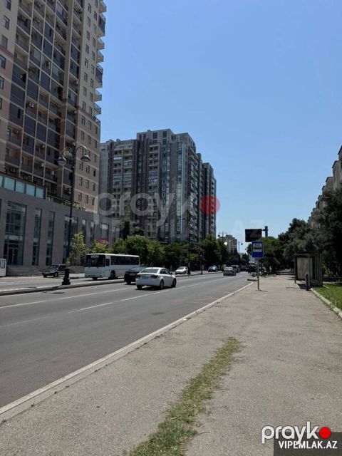 Yasamal rayonunda 3 otaqlı Köhnə tikili Satılır, 75 m² — Bakı