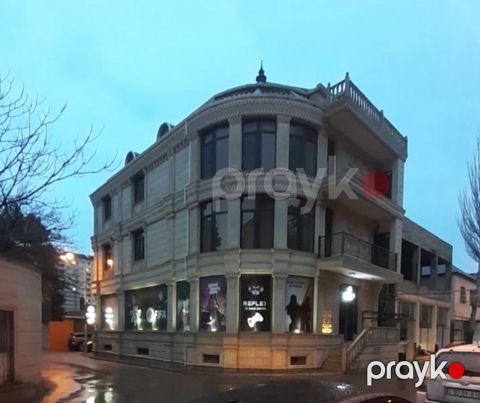 Satılır 12 otaqlı yeni tikili 730 m² — Bakı