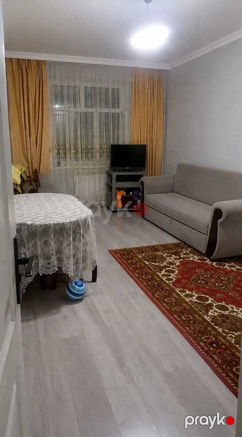 İcarəyə verilir 2 otaqlı köhnə tikili 105 m² — Bakı