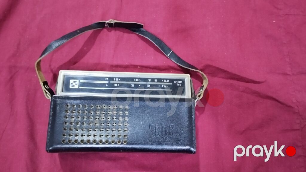 Portativ radio (qutusu ilə) Xüsusiyyətlər: - Kompakt, çiyin kəmərli — Radio qəbuledicilər, Bakı (3)