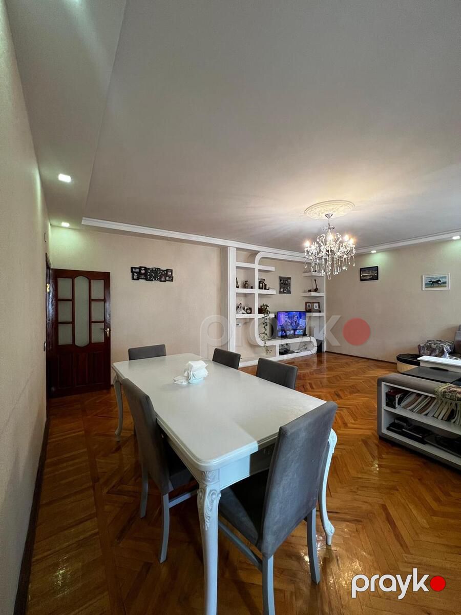 Satılır 5 otaqlı köhnə tikili 140 m² — Mənzil, Bakı (3)