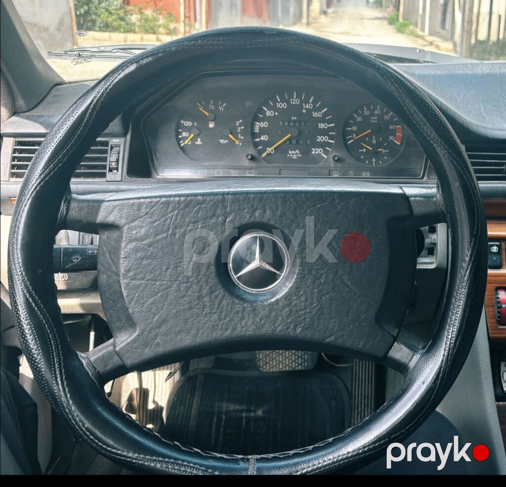 Mercedes-Benz E-Class: 2 l 1991 il Sedan — Avtomobillər, Xırdalan (5)