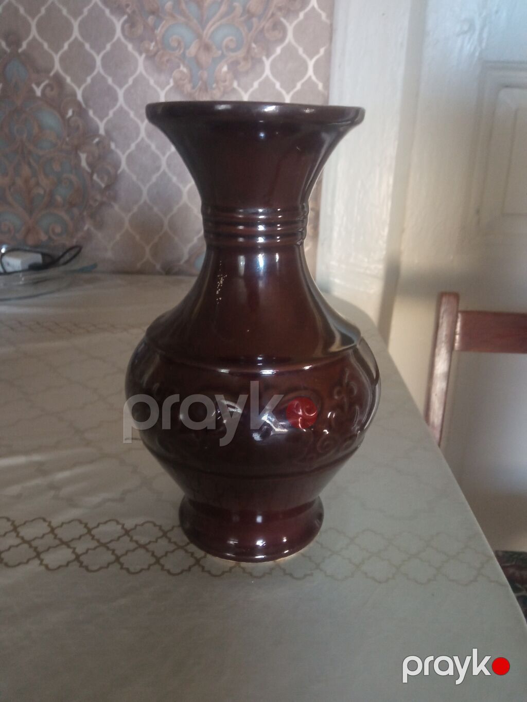 Vaza dəsti, Keramika — Vaazalar, kreslolar, süni çiçəklər, Digah (2)